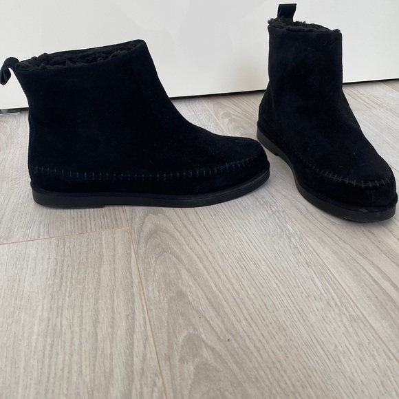 Steve Madden Tommy suede bootie - Picture 1 of 4